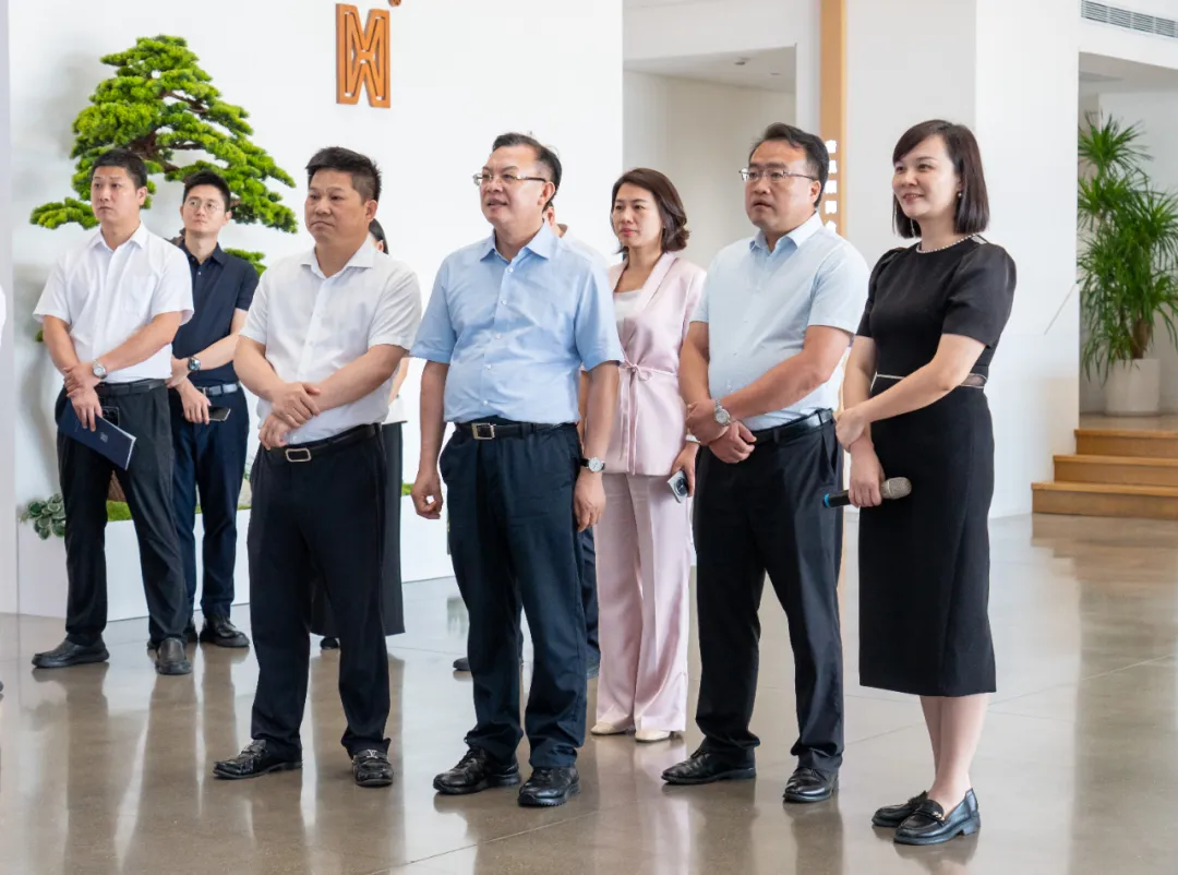湖南省商务厅党组书记、厅长沈裕谋一行莅临明和集团专题调研